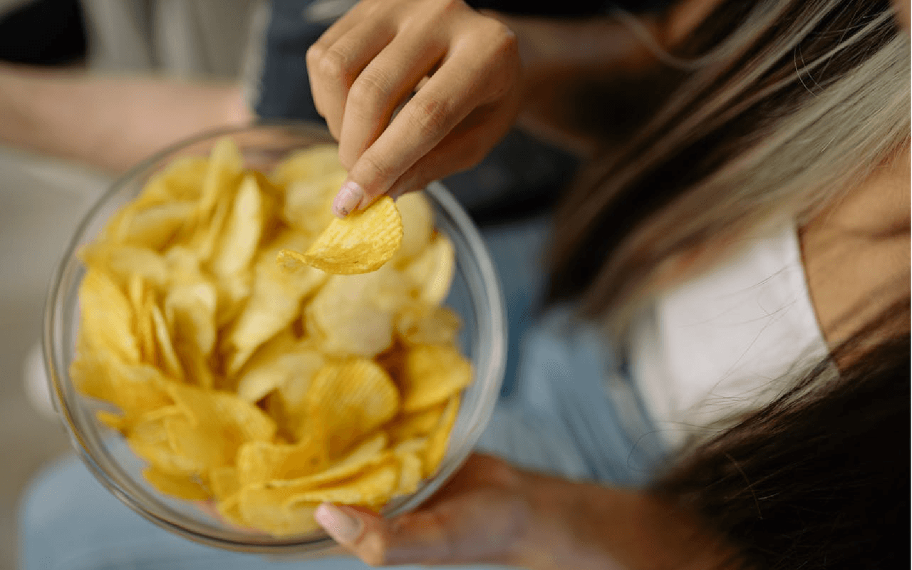 You Avoid Mindless Snacking and Overeating